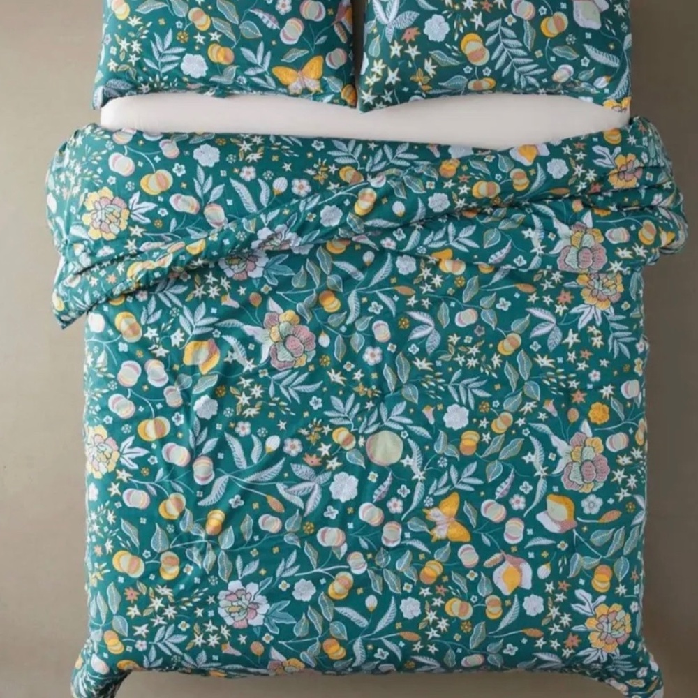 Urban outfitters comforter